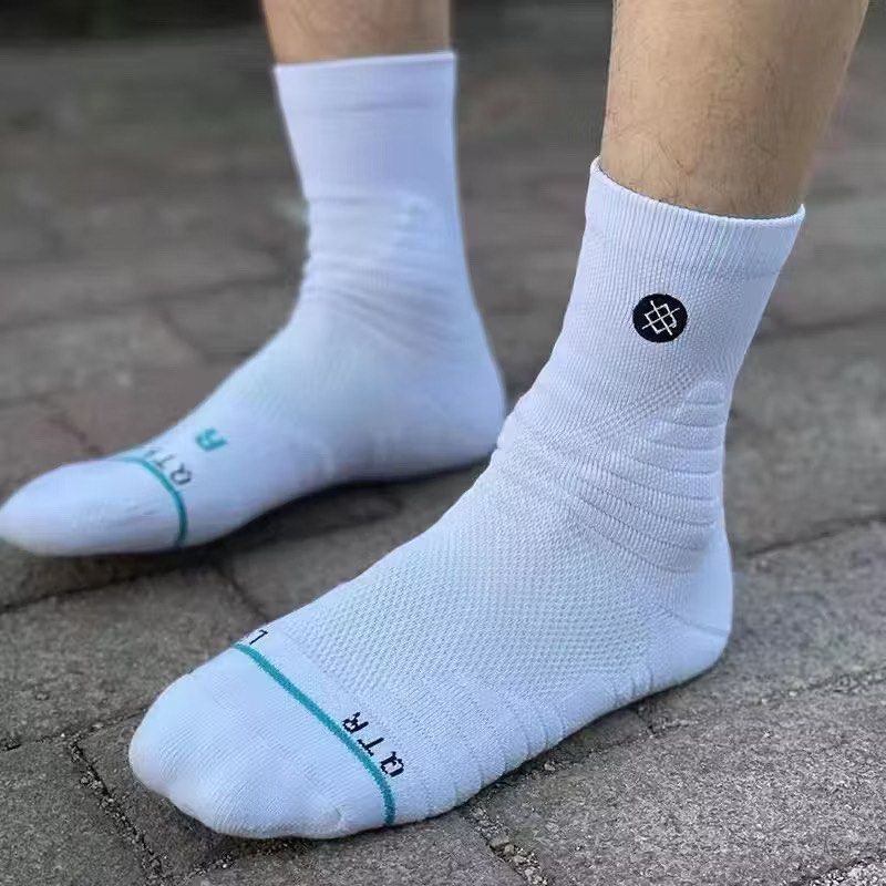 Stance Socks (Category: Socks) located in Taguig. Submitted by courtsidecollection (Listing ID 1394599174, Image 1). Description: Stance Socks Embroidered Logo Free shipping On hand stocks Taguig location.