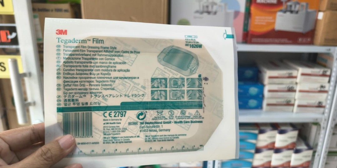 Tegaderm film (Category: Medical Supplies & Tools) located in Manila. Submitted by atarah1225 (Listing ID 1394479383, Image 1). Description: same day delivery size 2x2 4x4 4x10.