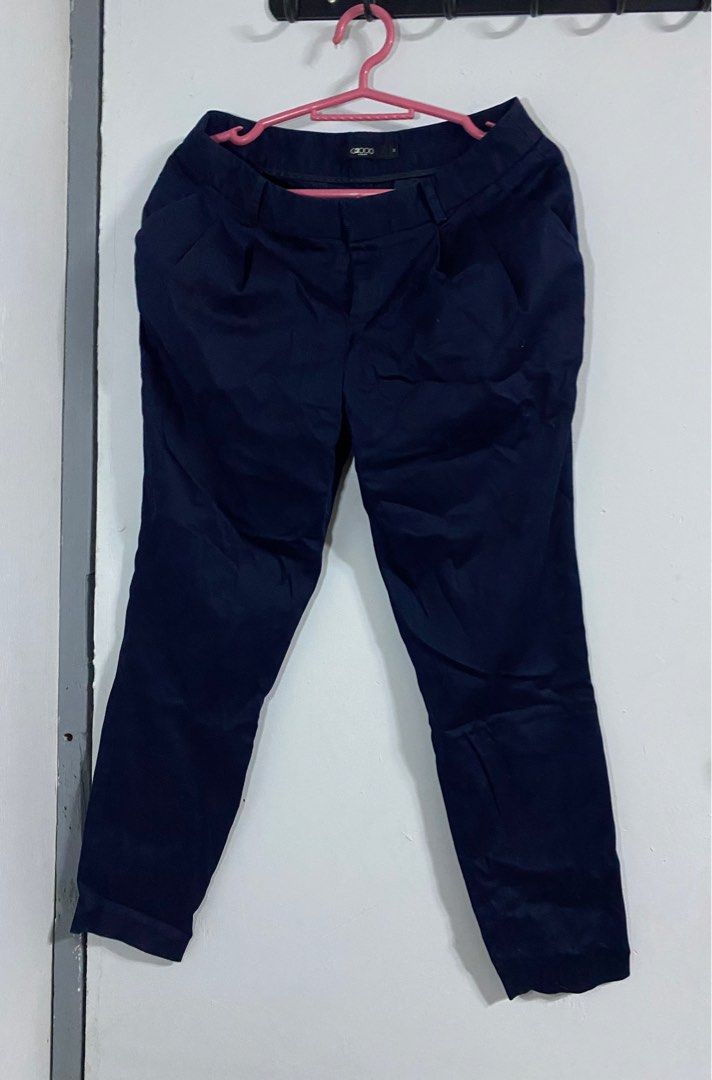 Trouser pants (Category: Other Bottoms) located in Manila. Submitted by abcdwayne (Listing ID 1394536889, Image 1). Description: Like new Trouser Pants Navy blue Size 27-28 waist line.