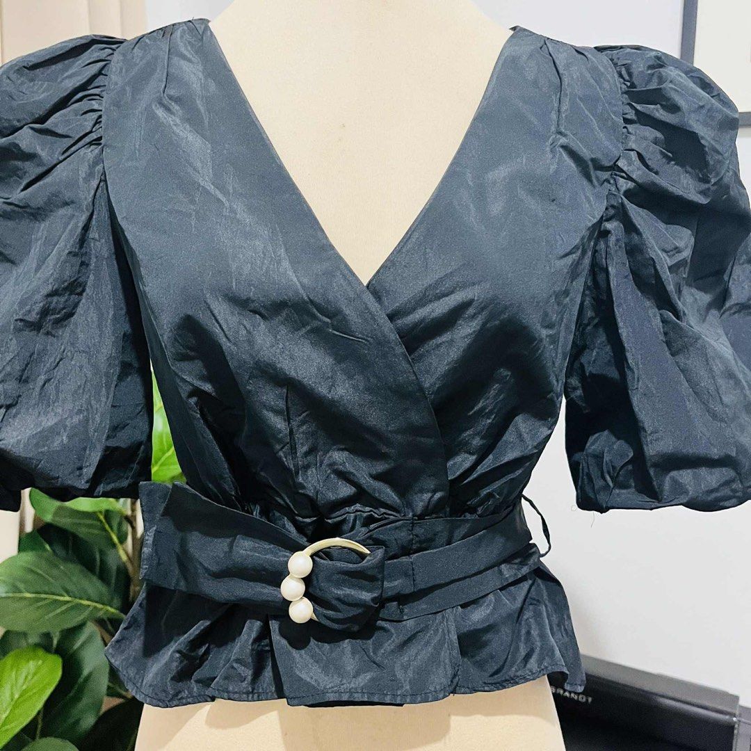 Zara Black bucked puff sleeve (Category: Blouses) located in Manila. Submitted by primemover2 (Listing ID 1394518801, Image 3). Description: .