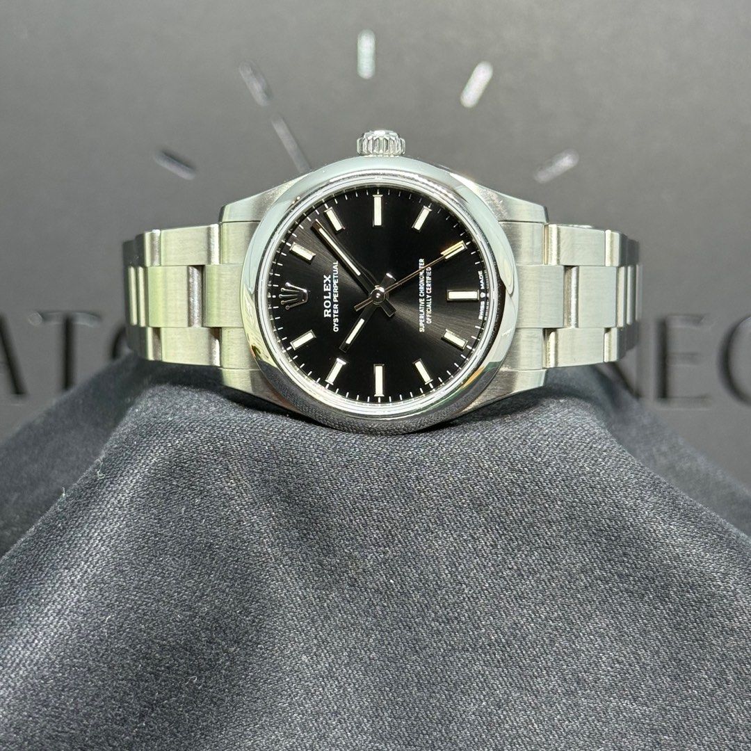 ⭐️2023⭐️ Rolex 277200 Oyster Perpetual Black 31mm (Category: Watches) located in Singapore. Submitted by watchconnect (Listing ID 1394656409, Image 1). Description: ⭐️2023⭐️ Rolex 277200 Oyster Perpetual Black 31mm 🔥🔥Shop Based🔥🔥 Price: 💰$7800💰 - Full Set W/ Green Tag, Box, Manual, Booklets, Warranty Card (2023) Join us for exclusive early access & updates on our latest arrivals. [//t.me/watchconnectsg] 💳Credit Card One Time Payment Or Ins