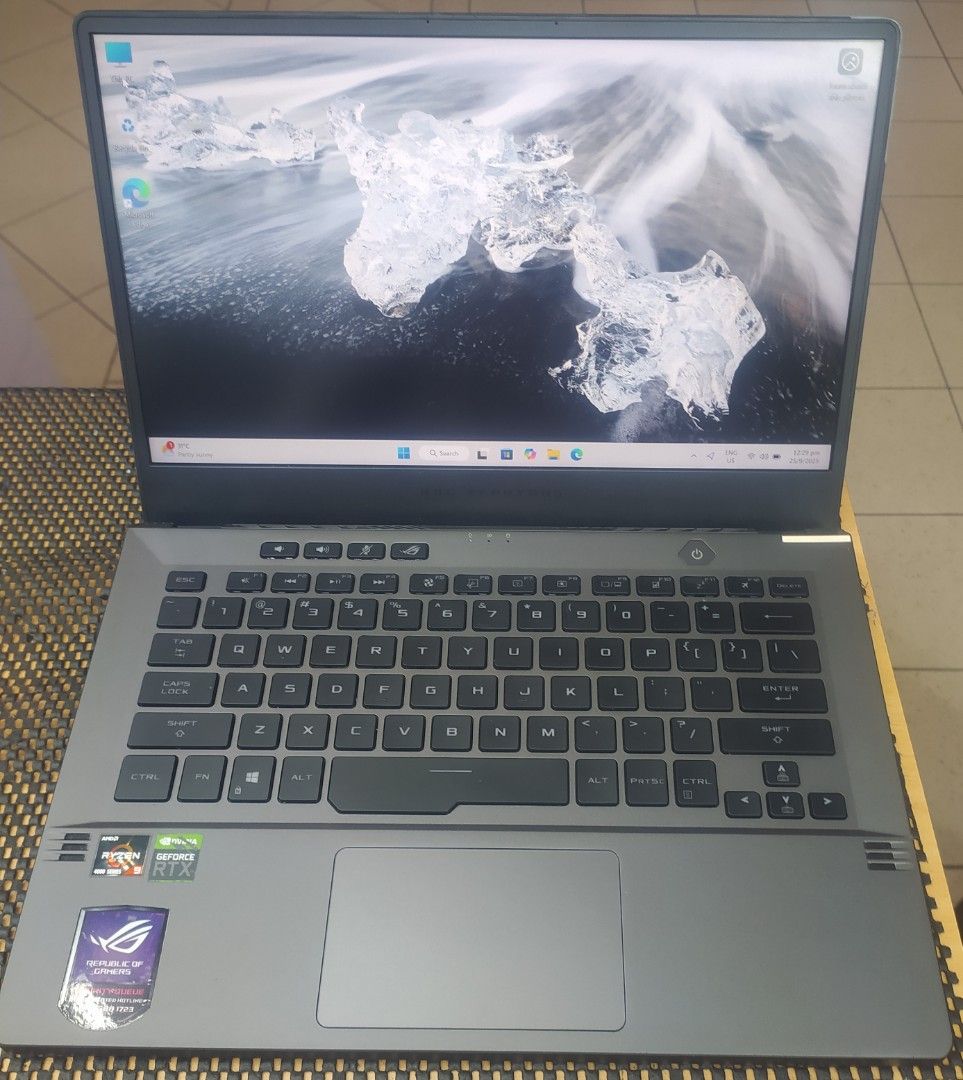 ASUS ROG Zephyrus G14 Gaming Laptop