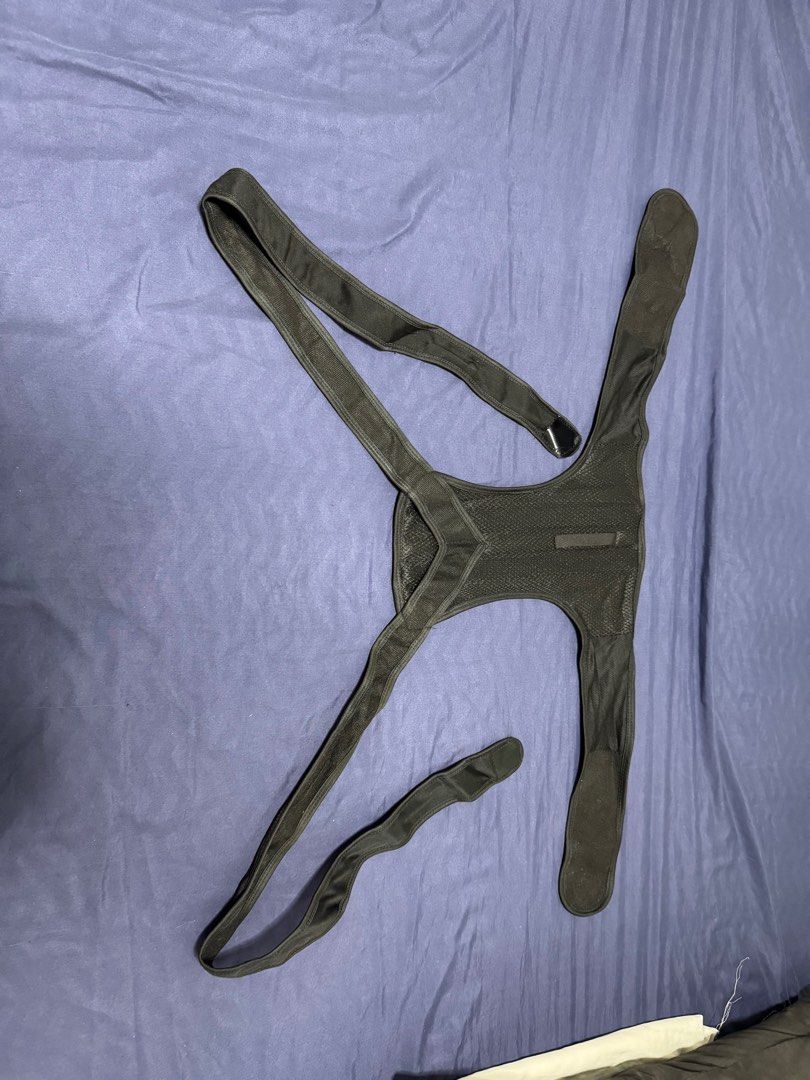 Back Support (Category: Braces, Support & Protection) located in Manila. Submitted by suavesalesmam (Listing ID 1394642598, Image 2). Description: 350+sf Nego No issue Never worn Payment via gcash.