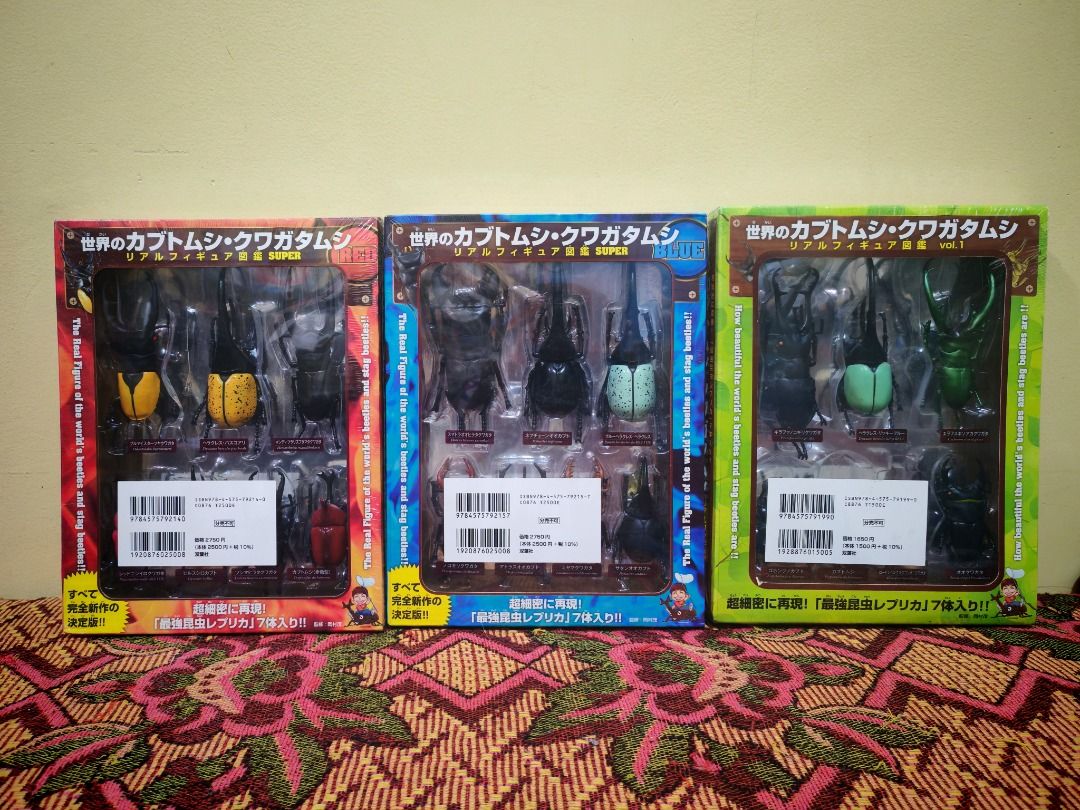 BEETLE AND STAG 1:1 SCALE REALISTIC FIGURES (Category: Figurines & Statues) located in Santa Rosa. Submitted by tristanmunoz (Listing ID 1394752989, Image 1). Description: FOR SALE! PHP 300 SET OF 3 or PHP 150 EACH BOX BRANDNEW! MISB WORLD RHINOCEROS BEETLES & STAG REAL FIGURE ENCYCLOPEDIA SUPER Can do video calls Shipping Nationwide 🛵 Lalamove Same Day Delivery c/o buyer (Gcash/Bank Trans or COD payment) 🚛 J&T Door to Door Delivery (Strictly P