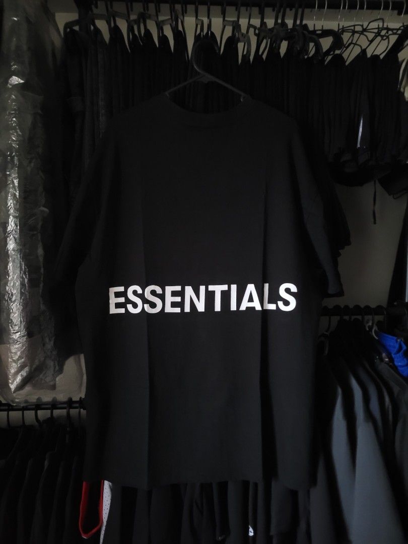 Fear Of God Essentials Boxy Graphic Tee (Category: Tshirts & Polo Shirts ) located in Quezon City. Submitted by vcluterring (Listing ID 1394702078, Image 1). Description: WTS / LFB Fear Of God Essentials Boxy Graphic Tee *Color may vary due to lighting ** AUTHENTIC ** No issue ** 10/10 color rate Black Size Medium (Oversized) 32.5L x 24.5W 2.5k Meetup Trinoma / SM North / Vertis North Lalamove / Angkas Padala ~ Buyer will shoulder the sf Rfs Decl