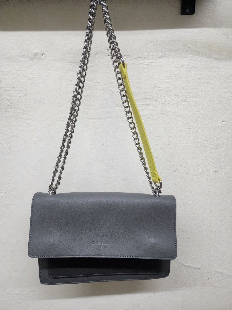 Girbaud chain sling bag (Category: Cross-body Bags) located in Las Pinas. Submitted by yramerim (Listing ID 1394761867, Image 1). Description: Description: Girbaud Liana sling bag in gray Mode of payment: Gcash,maya or rcbc Courier: LBC PLEASE MANAGE YOUR EXPECTATIONS PRELOVED ITEMS NO CANCELLATION NO COD NO RETURN/NO EXCHANGE.