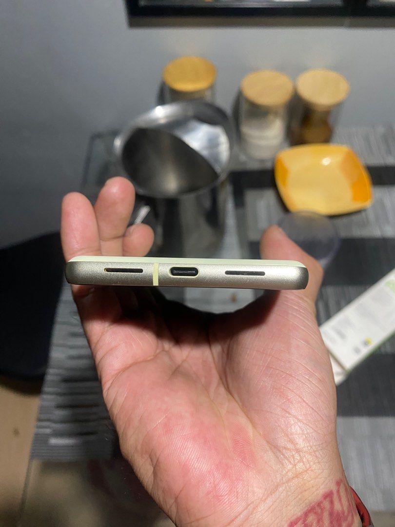 Google Pixel 7 (Category: Google Pixel) located in Manila. Submitted by danielly23 (Listing ID 1394771865, Image 3). Description: For sale Google Pixel 7 8 gb ram / 128 gb internal Openline Google Tensor G2 (90hz refresh rate) Good for photography Minor dents Vito cruz Manila meet up.