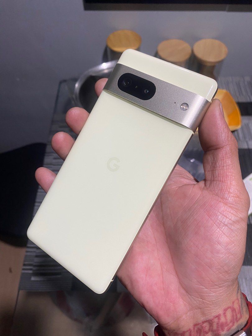 Google Pixel 7 (Category: Google Pixel) located in Manila. Submitted by danielly23 (Listing ID 1394771865, Image 2). Description: For sale Google Pixel 7 8 gb ram / 128 gb internal Openline Google Tensor G2 (90hz refresh rate) Good for photography Minor dents Vito cruz Manila meet up.