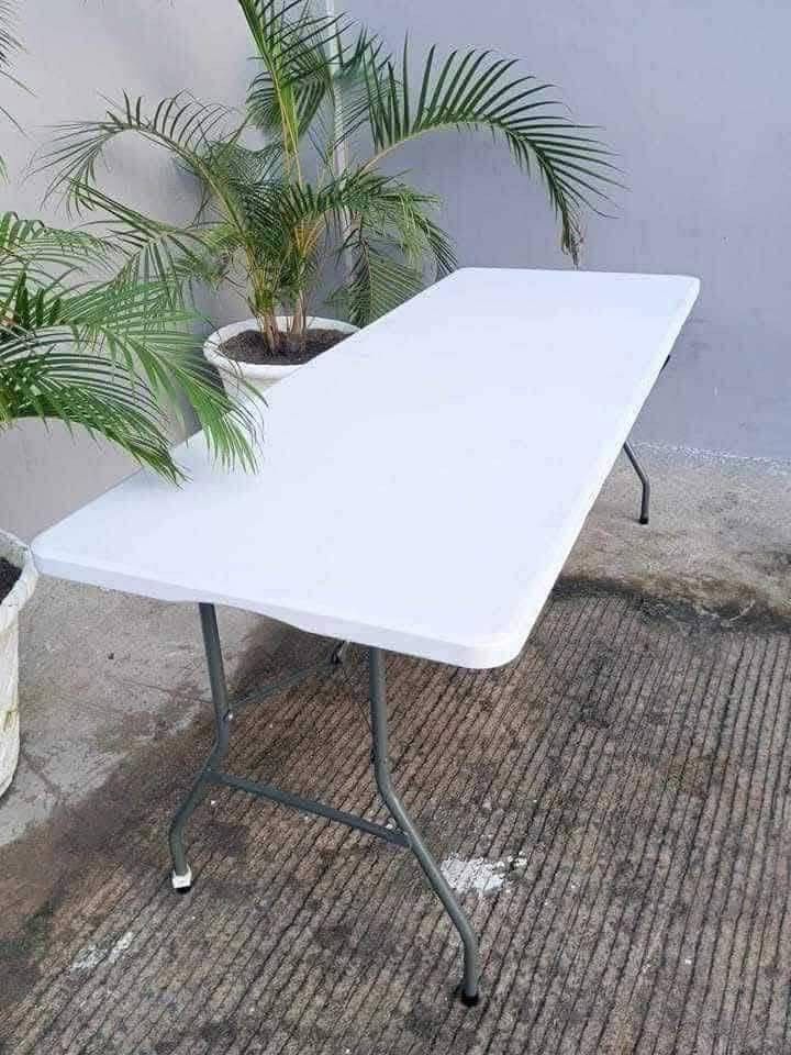 Heavy duty folding table 4ft and 6ft (Category: Tables & Sets) located in Pasig City. Submitted by shytorres (Listing ID 1394604050, Image 1). Description: Heavy-duty folding table ‼️ Wholesale/retail/bulk orders 4ft 6ft Brandnew and onhand 💯 For dining, camping, kitchen, study table, etc.. Indoor & outdoor use White color available ALSO AVAILABLE RETRACTABLE TENT 2x2 & 3x3 ‼️ 📍 sumilang pasig Open for pickup or deliver via lalamove Message me 