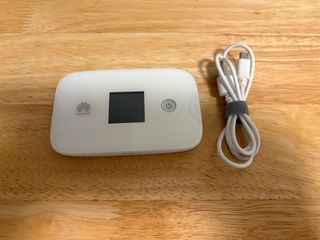 Huawei Mobile WiFi (with cable) 華為路由器 (連cable 線）64191657342210110