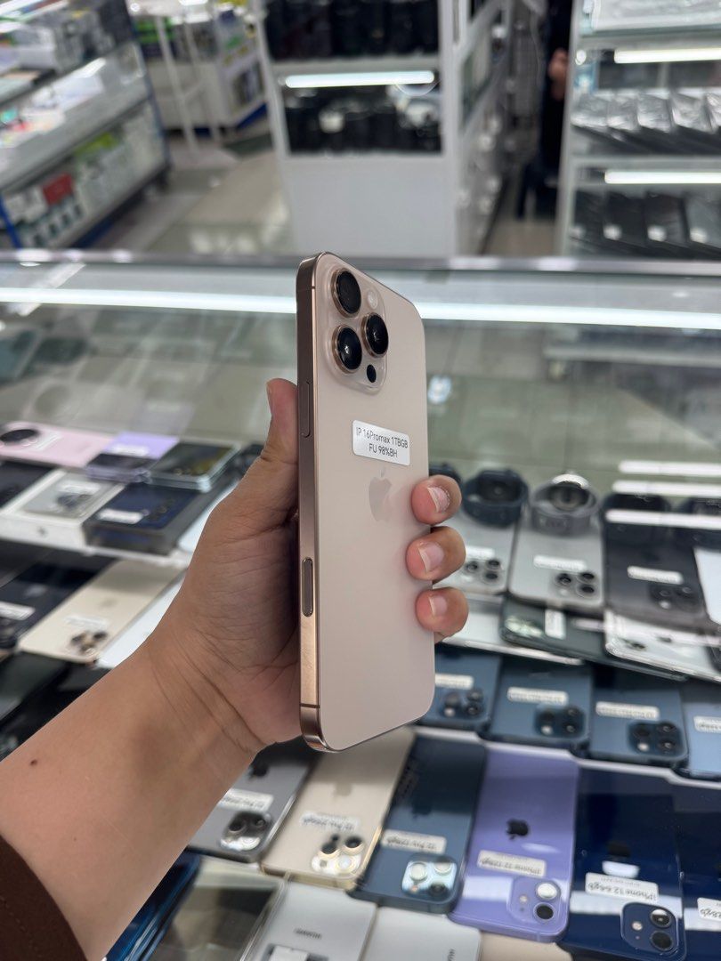 Iphone 16 Pro Max 1TB 98% batt FU NTC No issue (Category: iPhone 16 Series) located in San Juan City. Submitted by javedsgadgetshop (Listing ID 1394614040, Image 2). Description: INSTALLMENT OPTIONS : SPAY LATER / GGIVES / CREDIT CARD! WE BUY AND SELL SO PWEDE MAGBINTA OR SWAP ! Quick Specs : 💵 Iphone 16 Pro Max •1TB •NTC Variant •98% batt health •Factory Unlock •95% Smoothness •No hidden issue | No Repaired •100% Authentic | Not Refurbished •w/