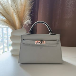 (Category: ) located in . Submitted by elite.essence.ph2 (Listing ID 1394669193, Image 1). Description: .