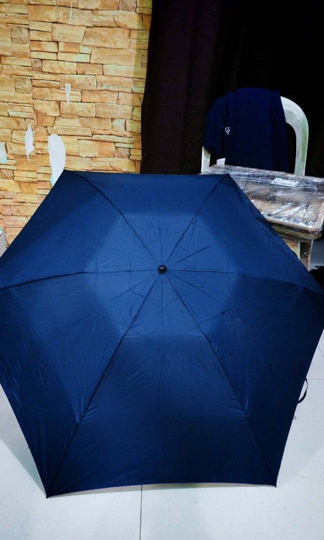 Japan surplus folding umbrella (Category: Umbrellas) located in Quezon City. Submitted by plantcorner (Listing ID 1394685487, Image 1). Description: .