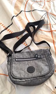 (Category: ) located in . Submitted by aidae123 (Listing ID 1394747452, Image 1). Description: .
