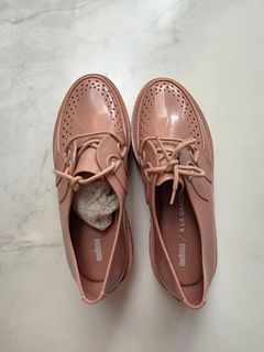 (Category: ) located in . Submitted by shopperholic16 (Listing ID 1394721381, Image 1). Description: .