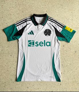 (Category: ) located in . Submitted by fiq_store13 (Listing ID 1394667492, Image 1). Description: .