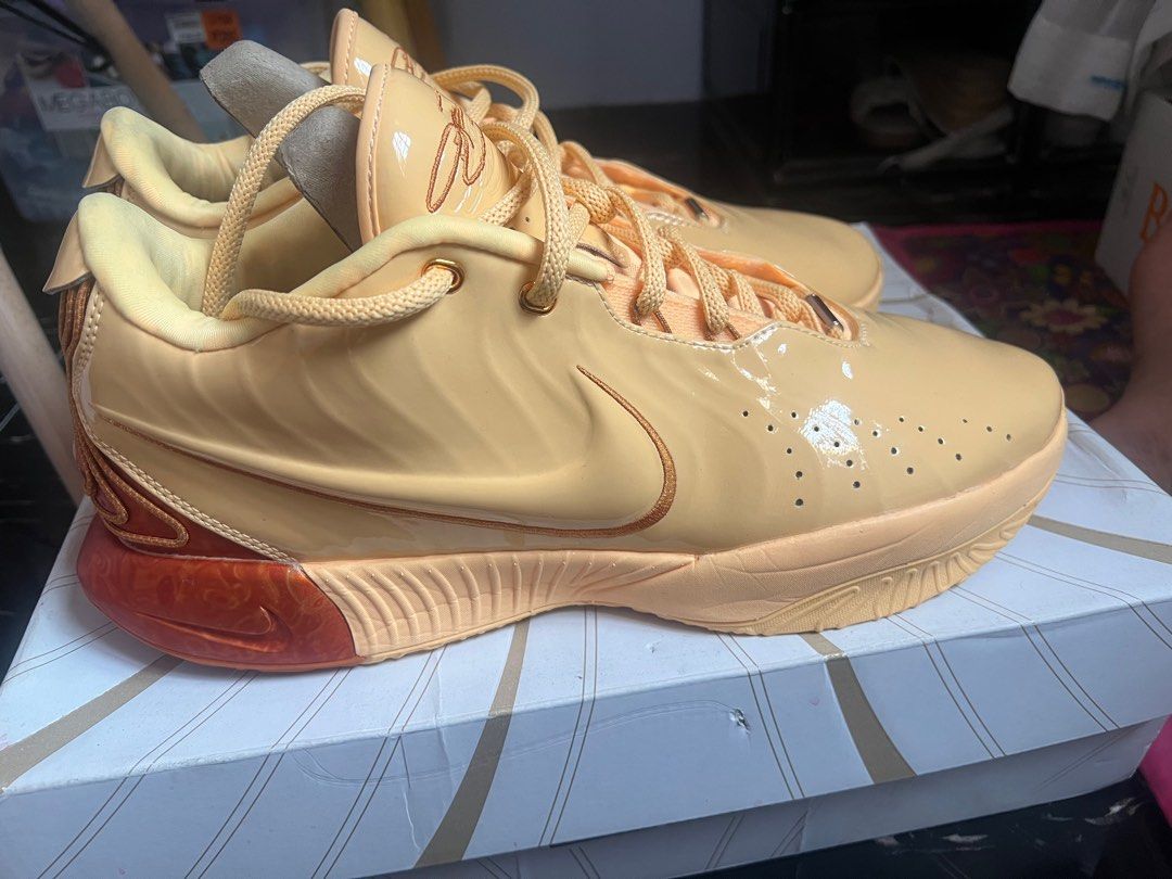 Nike LeBron 21 (Category: Sneakers) located in Mabalacat. Submitted by donroquevintageclothing (Listing ID 1393751361, Image 3). Description: Nike LeBron 21 Dragon Pearl 9/10 New/ Brand New Condition Size 13 Trade in for Sabrina2,SPO,GT Cut,LeBron 20 liverpool (Size US12) Original Mall price : 10K PHP..