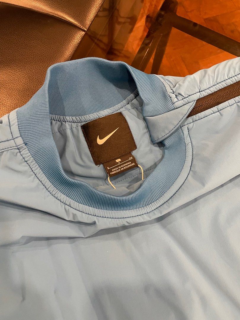 nike x stone island (Category: Coats, Jackets and Outerwear) located in Quezon City. Submitted by giveme_theloot (Listing ID 1394705451, Image 2). Description: nike x stone island medium on tag width - 20’5 length - 26’5.