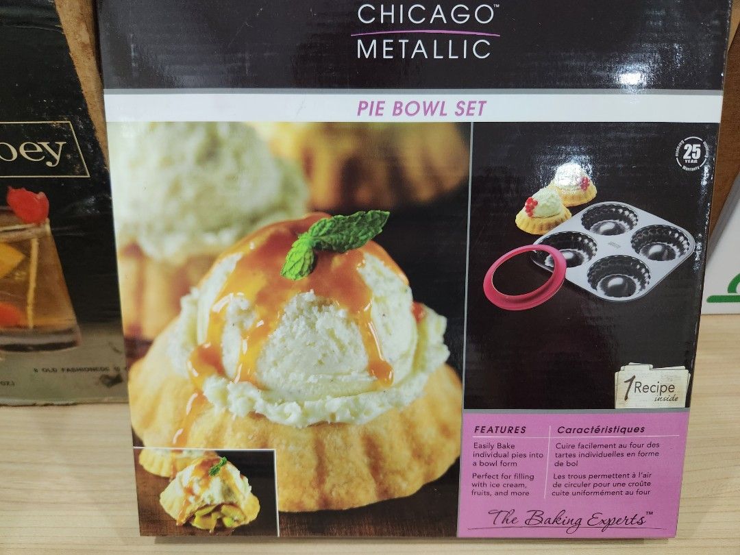 Pie Bowl Mold Pan (Category: Bakeware) located in San Juan City. Submitted by iamryn (Listing ID 1394669032, Image 1). Description: .