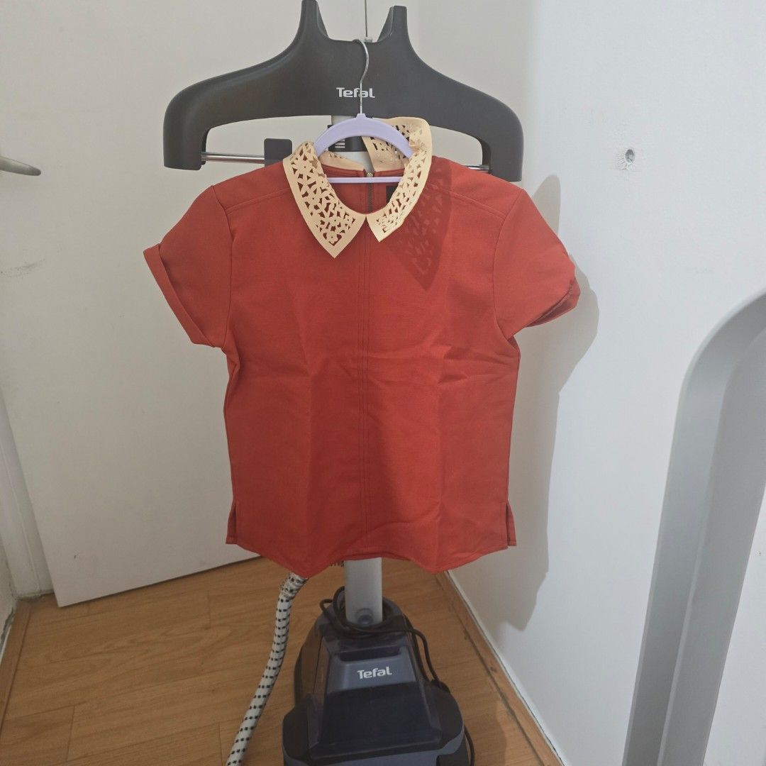 Plains and prints top (Category: Blouses) located in Manila. Submitted by teepee2021 (Listing ID 1394664129, Image 1). Description: .