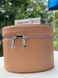 (Category: ) located in . Submitted by dyg_authenticpreloved (Listing ID 1394698407, Image 1). Description: .