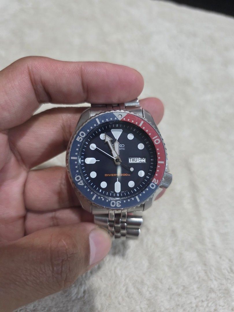 Seiko Automatic Diver's Watch (Category: Luxury Watches) located in Mandaluyong City. Submitted by tof_reyes (Listing ID 1394750873, Image 1). Description: Bought in Japan.