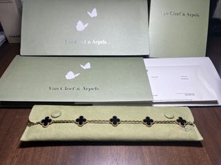（分類：）位於 。 由 silverdeer.5d1592 提交（商品編號 1394720879，圖片 1）。簡介： 。