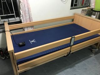 （分類：）位於 。 由 bluetiff 提交（商品編號 1394877861，圖片 1）。簡介： 。