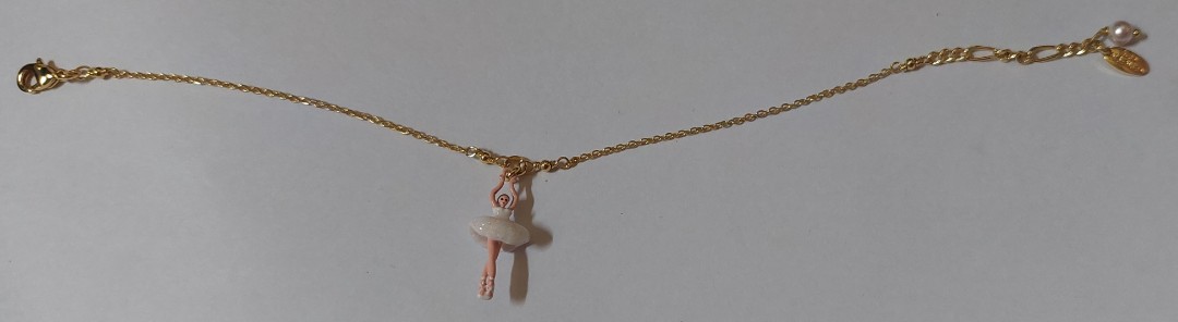 #斷捨離 #可議價 Les Nereides 金色芭蕾舞女孩手鍊64227393394050110