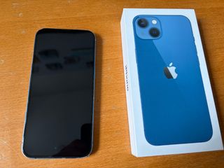 （分類：）位於 。 由 anatolwan 提交（商品編號 1394789012，圖片 1）。簡介： 。
