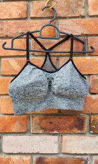 (Category: ) located in . Submitted by izzcloset (Listing ID 1394889695, Image 1). Description: .