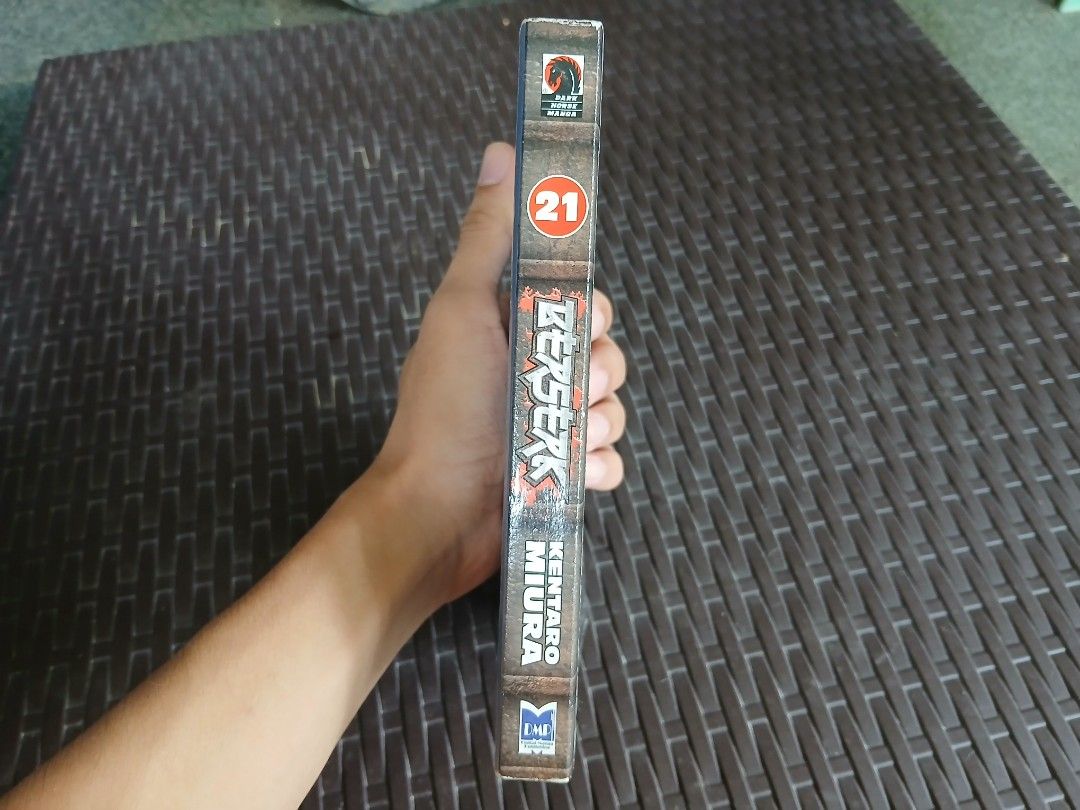 Berserk Manga Volume 21 (Category: Comics & Manga) located in Jose Panganiban. Submitted by ilovepheromones8_8 (Listing ID 1394855352, Image 3). Description: - Berserk manga volume 21 - English language 250 price Mod-jnt Mop-gcash payment first.