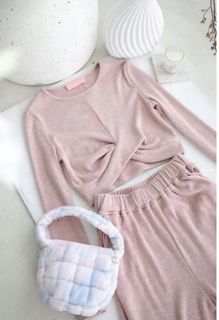 (Category: ) located in . Submitted by elaineplc (Listing ID 1394793985, Image 1). Description: .