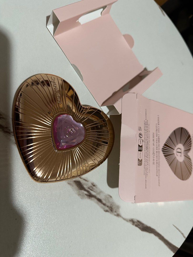 Charlotte blush (Category: Makeup) located in Manila. Submitted by lenore1213 (Listing ID 1394835011, Image 1). Description: Gifted.
