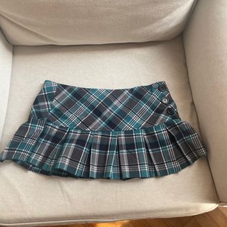 (Category: ) located in . Submitted by sabrinarylee88 (Listing ID 1394837257, Image 1). Description: .