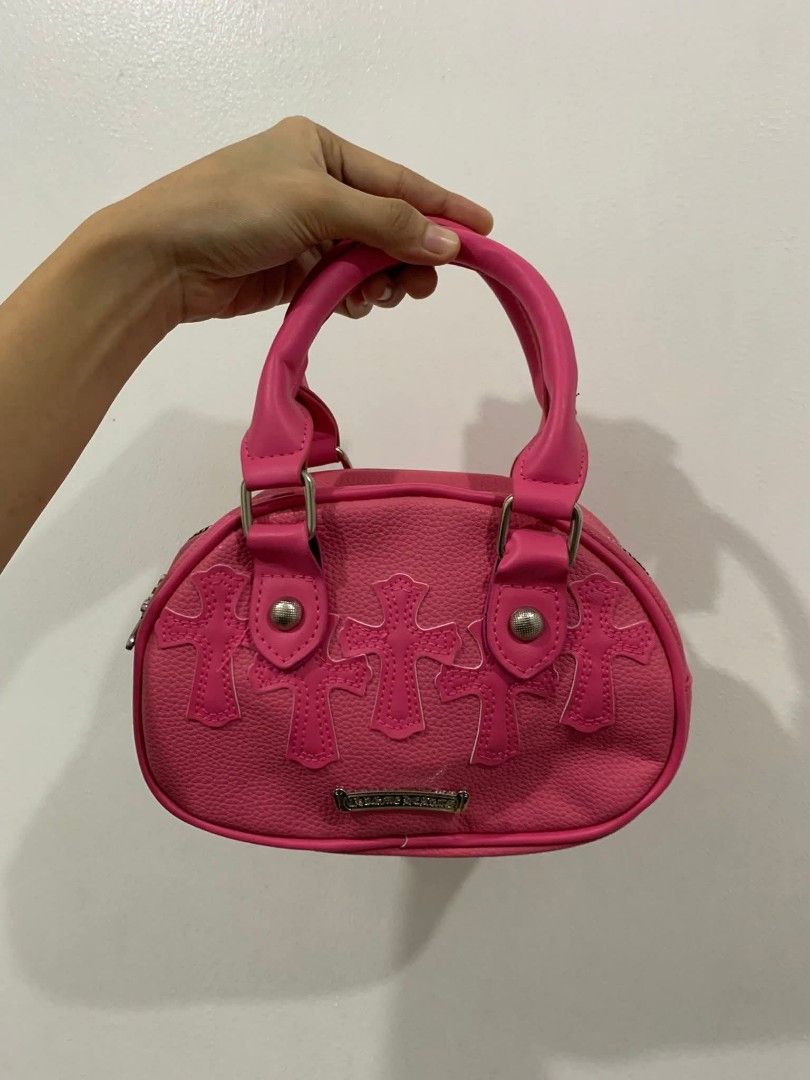 CHROME HEARTS BAG (Category: Shoulder Bags) located in Manila. Submitted by l.amnlgarments (Listing ID 1394884455, Image 3). Description: CHROME HEARTS KILI KILI BAG.