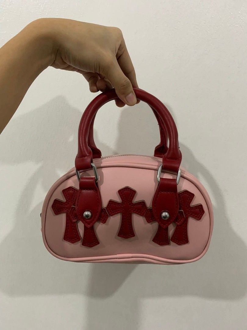 CHROME HEARTS BAG (Category: Shoulder Bags) located in Manila. Submitted by l.amnlgarments (Listing ID 1394884455, Image 2). Description: CHROME HEARTS KILI KILI BAG.