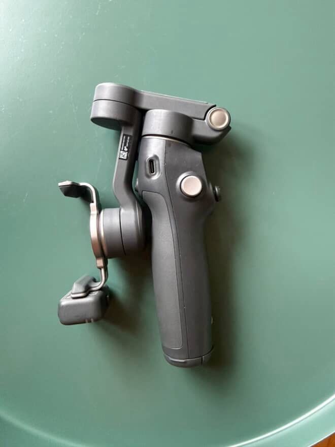 Dji osmo mobile 7 pro (Category: Other Photography Accessories) located in Cavite. Submitted by shop.janna (Listing ID 1394869986, Image 2). Description: RUSH!!.