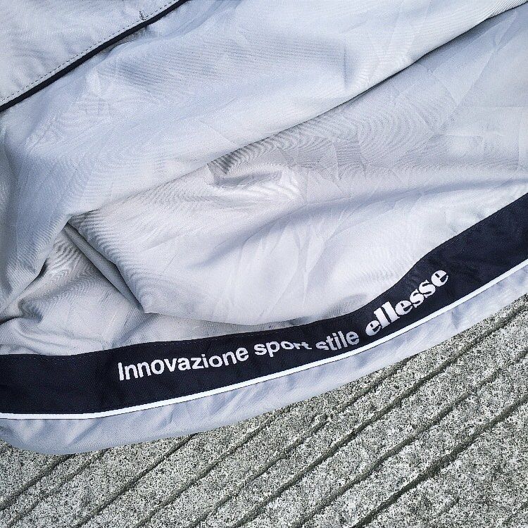 Ellesse Windbreaker Jacket (Category: Coats, Jackets and Outerwear) located in Bulacan. Submitted by luispresko (Listing ID 1394845675, Image 3). Description: Ellesse Windbreaker Jacket ❄️ Excellent Condition Measurement Width: 25 Lenght: 28 no issue ₱800+sf .