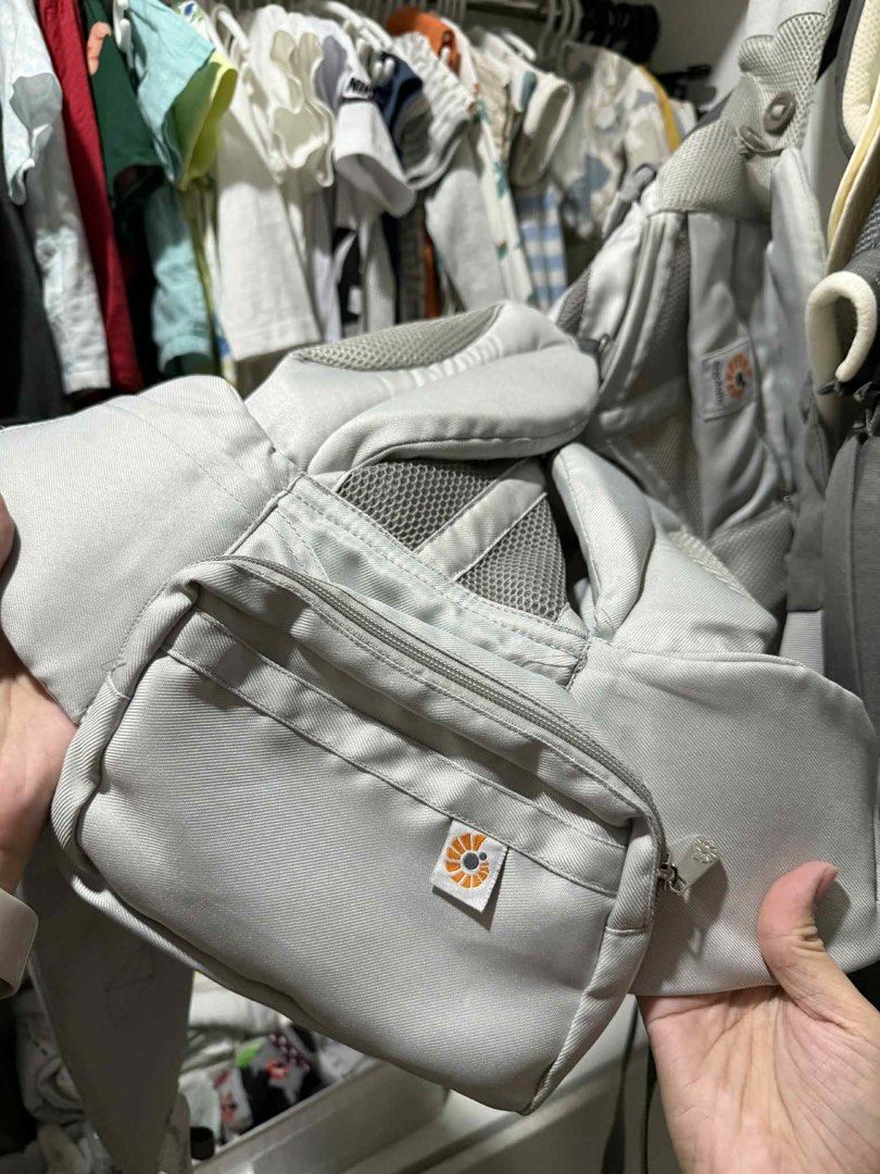 Ergobaby Carrier (Category: Carriers & Slings) located in Bacolod City. Submitted by yel.pvt (Listing ID 1394788981, Image 2). Description: Ergobaby omni mesh. Has a bit of dirt from food etc of my little boy…can be washed, but all buckles and straps and parts fully functional. Not sure if I can find the box. .