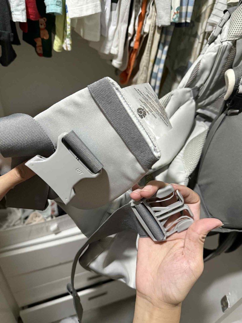 Ergobaby Carrier (Category: Carriers & Slings) located in Bacolod City. Submitted by yel.pvt (Listing ID 1394788981, Image 1). Description: Ergobaby omni mesh. Has a bit of dirt from food etc of my little boy…can be washed, but all buckles and straps and parts fully functional. Not sure if I can find the box. .