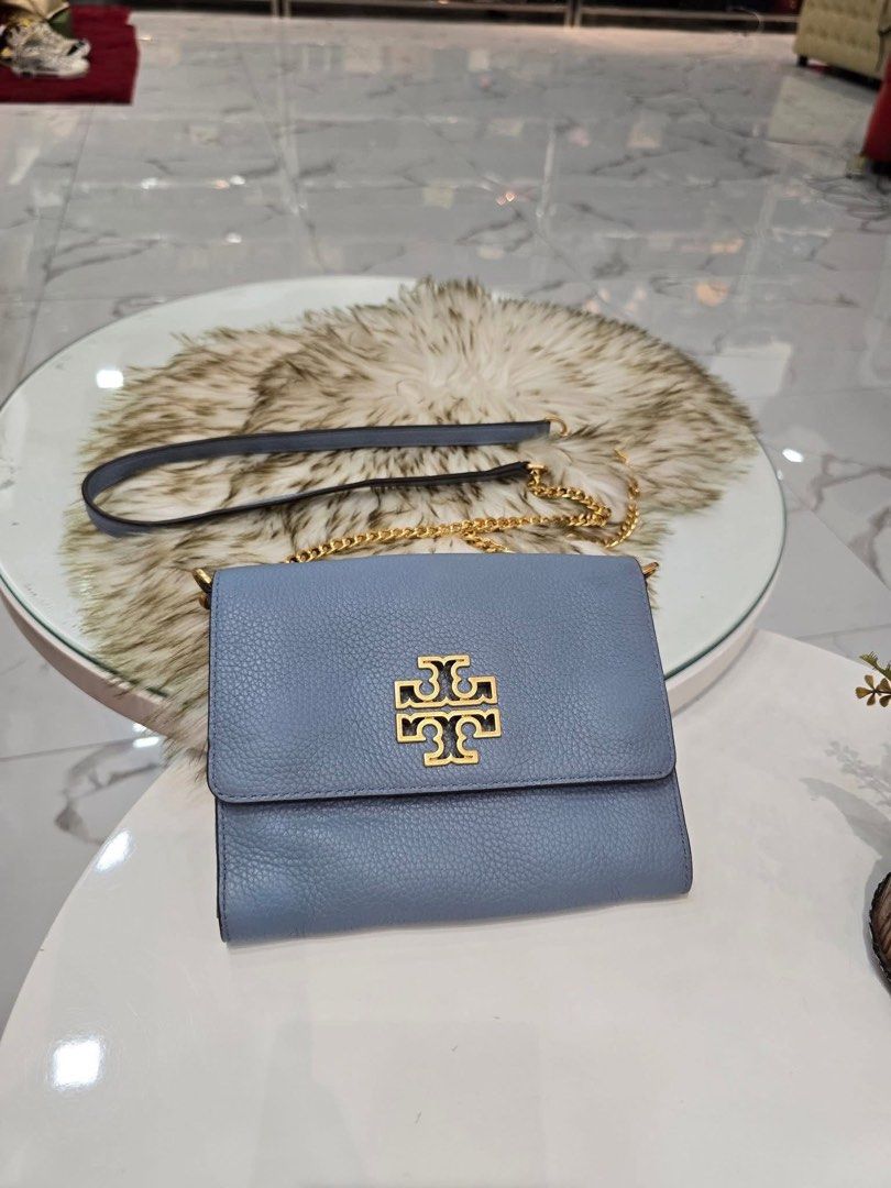 ‼️FLASH SALE‼️😱😱 (Category: Luxury Bags & Wallets) located in General Santos City (Dadiangas). Submitted by braverabbit.67 (Listing ID 1394846572, Image 3). Description: ‼️FLASH SALE📣📣📣 ‼️ fiRST “𝘾𝙁 𝙋𝘼𝙔‼️firST 𝙎𝙀𝙍𝙑𝙀‼️ ‼️FIX PRICE! NAKA SALE NA PO WAG NA TUMAWAD ‼️ADD SF ‼️𝗦𝘂𝗿𝗲 𝗯𝘂𝘆𝗲𝗿 𝗺𝗮𝘆 𝗿𝗲𝗾𝘂𝗲𝗦𝘁 𝗺𝗼𝗿𝗲 𝗱𝗲𝘁𝗮𝗶𝗹𝗲𝗱 𝗽𝗶𝗰𝗦📸 VISIT ALSO MY FACEBOOK JUST SEARCH NAME: LAPUZ OERLIE Profile pic with Color red Gu