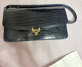 （分類：）位於 。 由 queenwinwin 提交（商品編號 1394957436，圖片 1）。簡介： 。