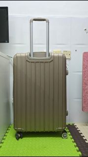 （分類：）位於 。 由 30056 提交（商品編號 1394892386，圖片 1）。簡介： 。