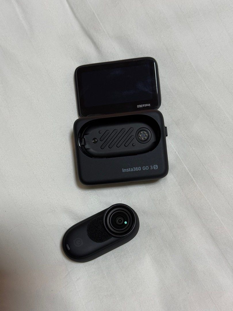 Insta360 GO 3S (128GB) - Midnight Black (Category: Cameras) located in Marikina City. Submitted by declutteringfatty (Listing ID 1394892828, Image 3). Description: - Insta360 GO 3S Action Camera (Midnight Black) - 128GB Storage - Includes: Camera, Charging Case, Accessories, USB Cable, Mount, User Guide - Insta360 Warranty Included - Purchased: May 01, 2025 - Receipt Included -Tempered Glass attached -Support Find My (Apple) No issues. RFS is upg