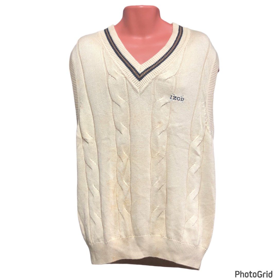 Izod V-Neck cable knit sweater vest (Category: Vests) located in Pasig City. Submitted by califinestcollectibles (Listing ID 1394823667, Image 3). Description: Izod V-Neck cable knit sweater vest T#661 Issue: Small stain (pls check the Photos posted) Size: Medium L:28 inches/ 72cm W: 46 inches/ 118 Original/Authentic From USA Actual and detailed pictures are posted Pick up at one oasis condominium ortigas extension pasig city Or Delivery via Lala