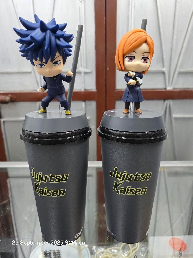 JUJUTSU KAISEN TUMBLERS (Category: Water Bottles & Tumblers) located in Santa Rosa. Submitted by dlsud0708 (Listing ID 1394895514, Image 1). Description: .
