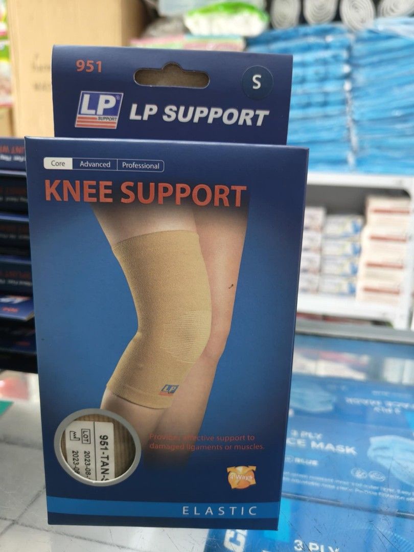 Knee support (Category: Medical Supplies & Tools) located in Manila. Submitted by atarah1225 (Listing ID 1394917913, Image 1). Description: .