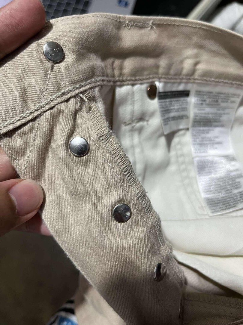 Levis 501 mens khaki sz 31 (Category: Jeans) located in Angono. Submitted by vedgedan (Listing ID 1394835289, Image 3). Description: Levi’s Men’s 501 Original Price: 2500php Color: Khaki (Rare to find) Size: 31 on tag Condition: Almost bnew Location: Angono, Rizal.
