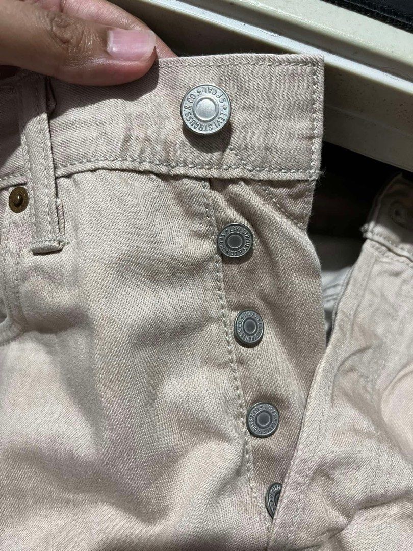 Levis 501 mens khaki sz 31 (Category: Jeans) located in Angono. Submitted by vedgedan (Listing ID 1394835289, Image 2). Description: Levi’s Men’s 501 Original Price: 2500php Color: Khaki (Rare to find) Size: 31 on tag Condition: Almost bnew Location: Angono, Rizal.